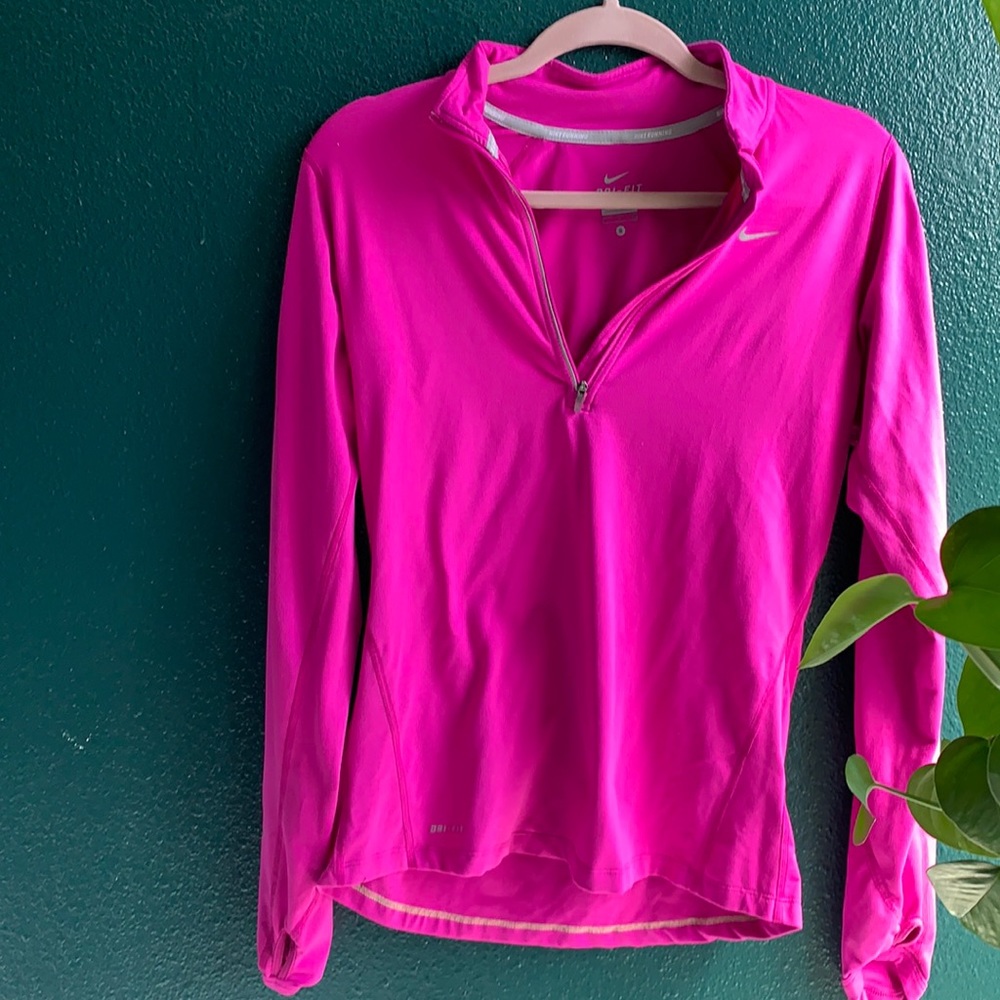 Dri-fit nike pullover!